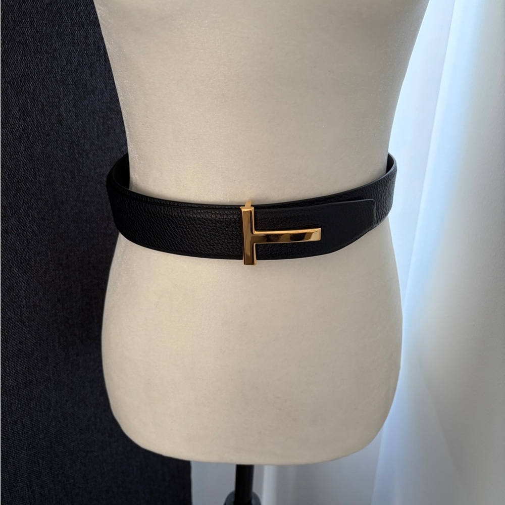 Tom Ford Black Grained Leather Belt w/ Gold “T” Buckle – Size 36 (Made in Italy)